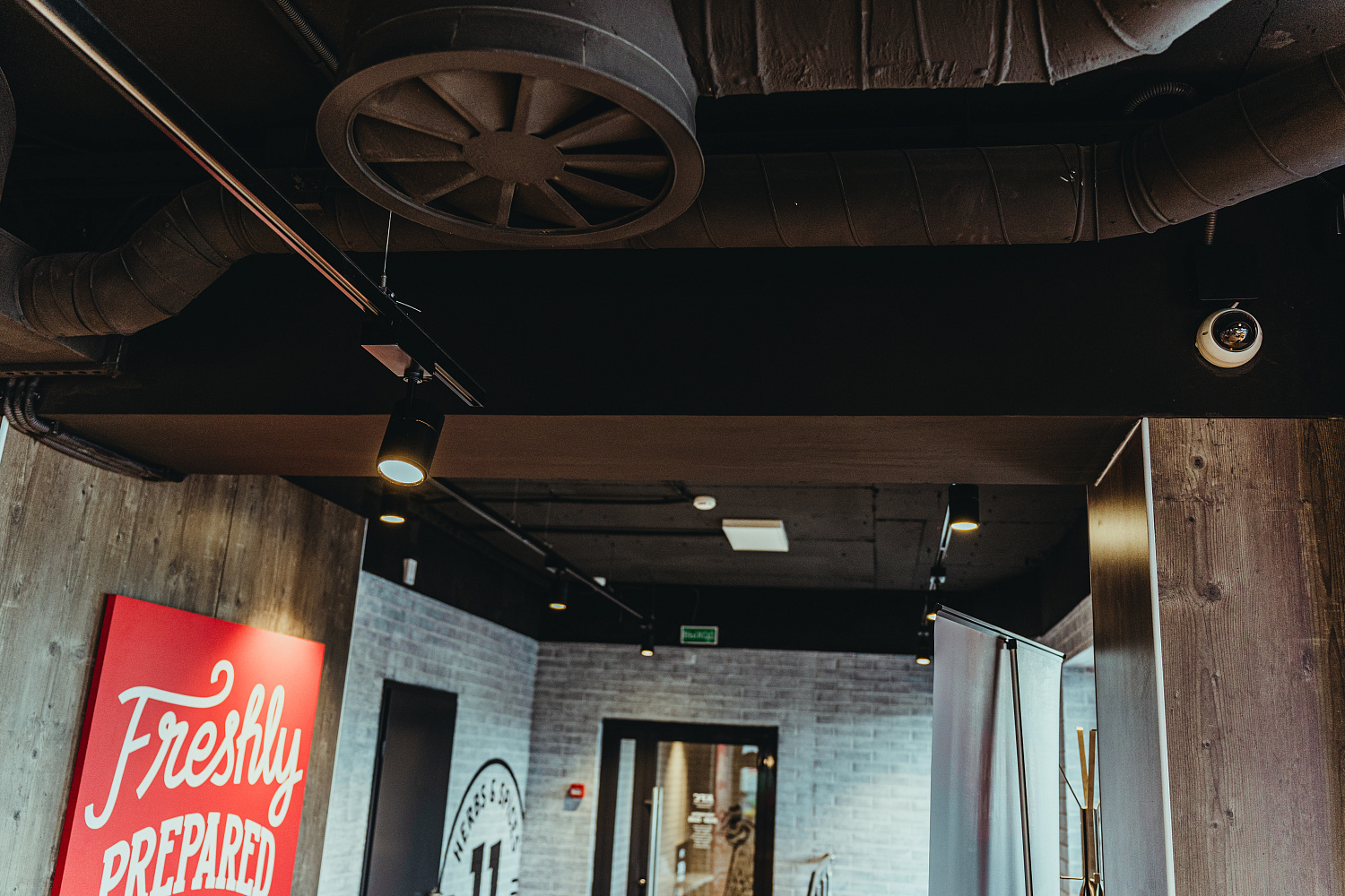 Видеонаблюдение VIVOTEK для ресторана KFC