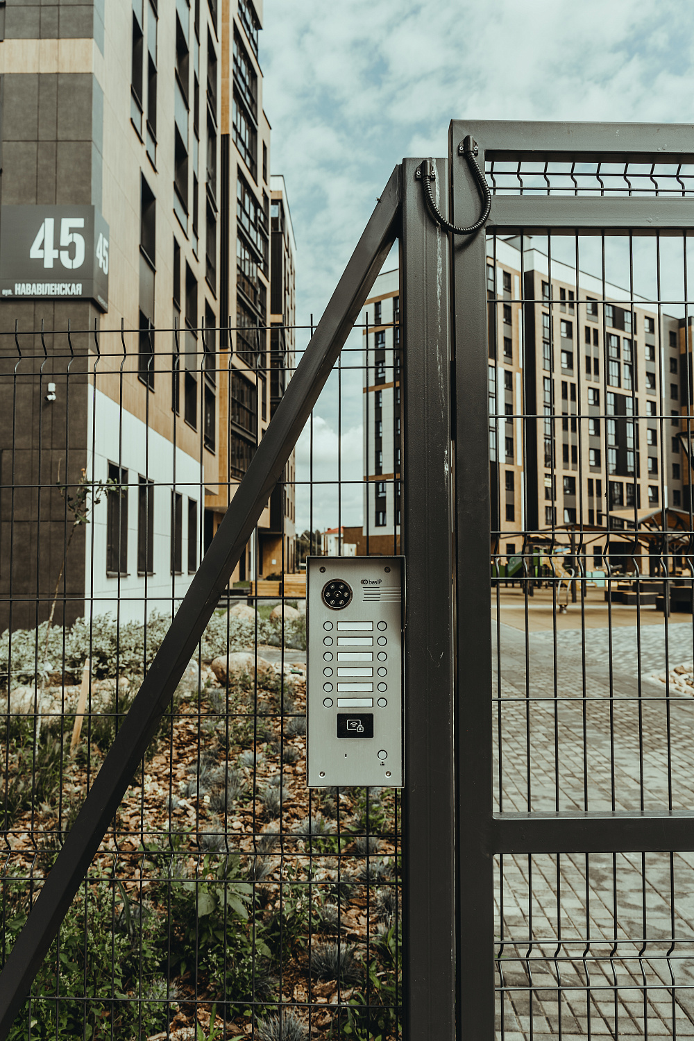 СКУД ZKTeco и видеонаблюдение BAS-IP для ЖК "Левада"