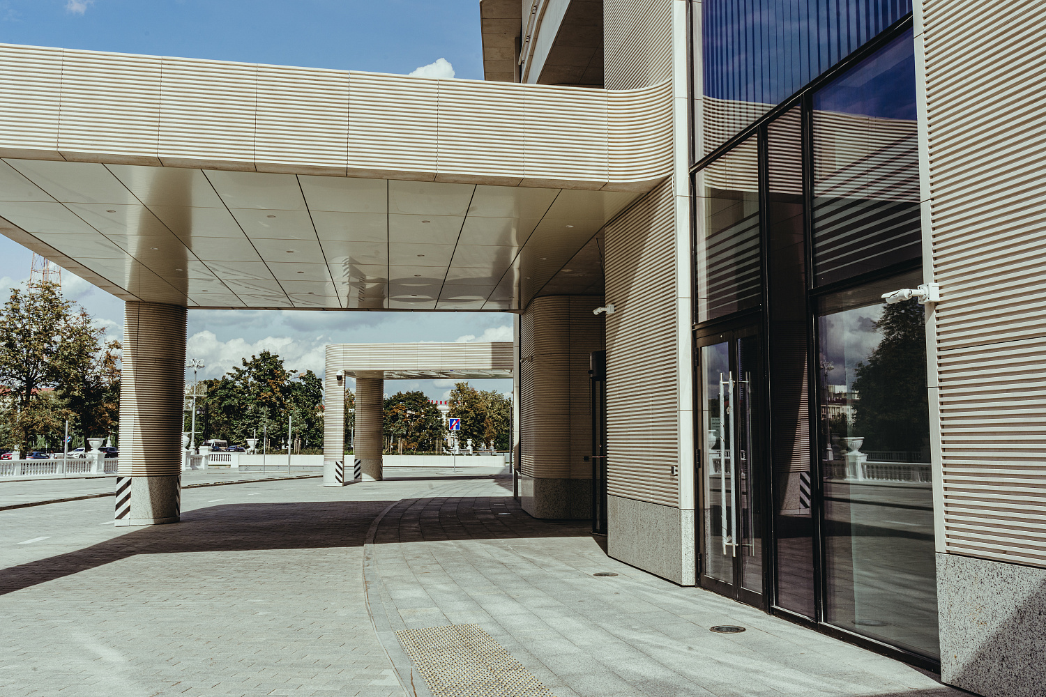 Видеонаблюдение VIVOTEK и СКУД ZKTeco для БЦ "Проспект"