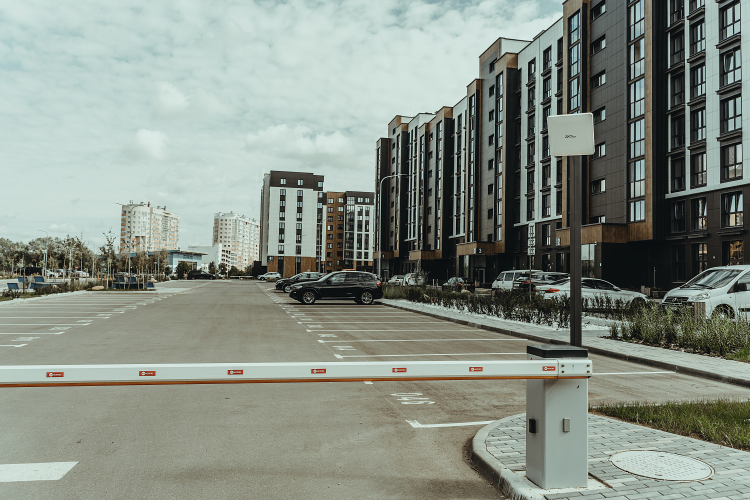 СКУД ZKTeco и видеонаблюдение BAS-IP для ЖК "Левада"