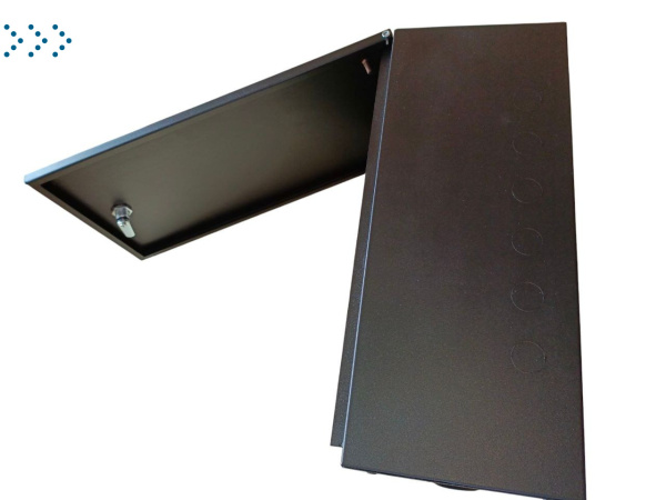 Корпус металлический для аккумуляторов 250х450х195мм