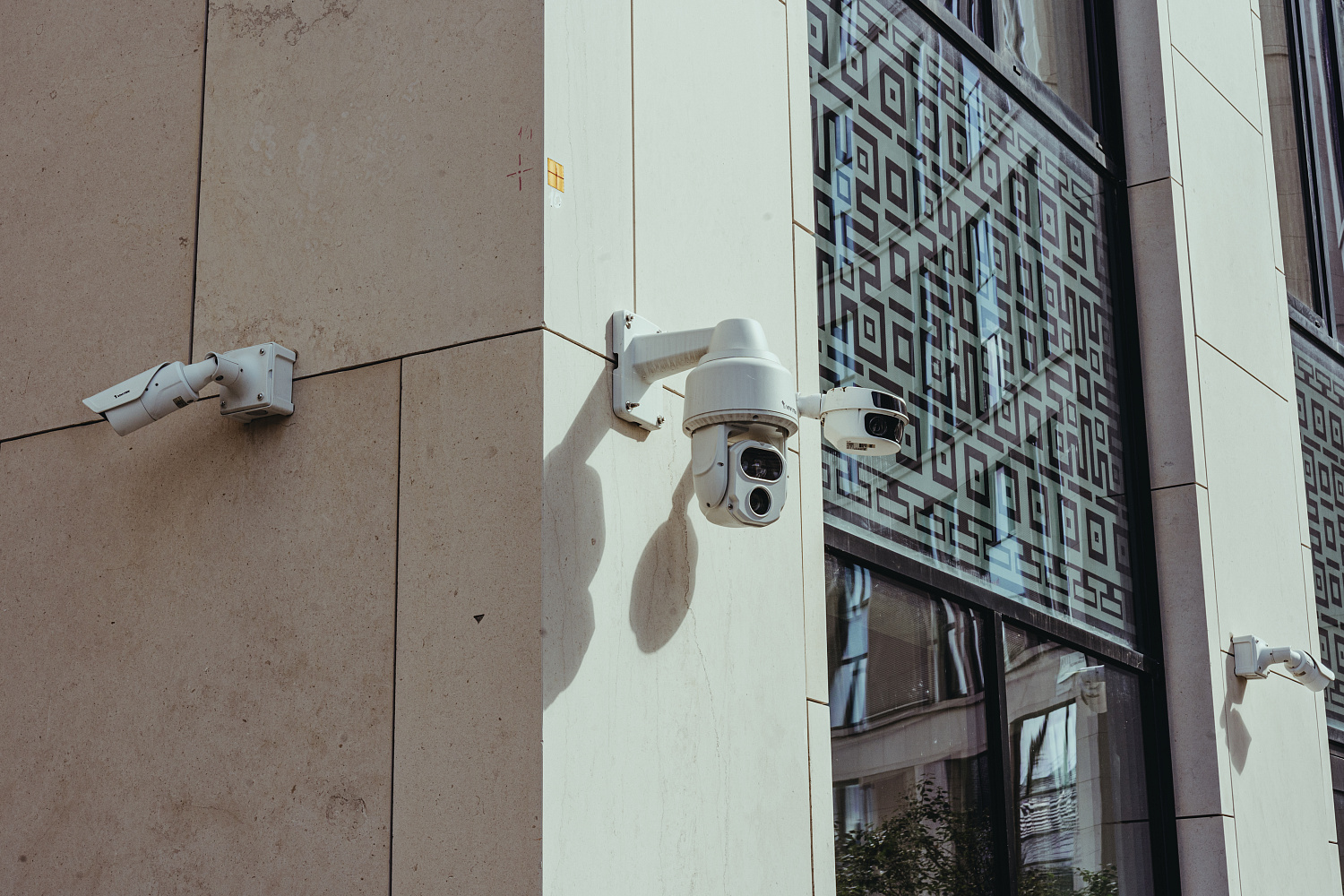 Видеонаблюдение VIVOTEK и СКУД ZKTeco для БЦ "Проспект"