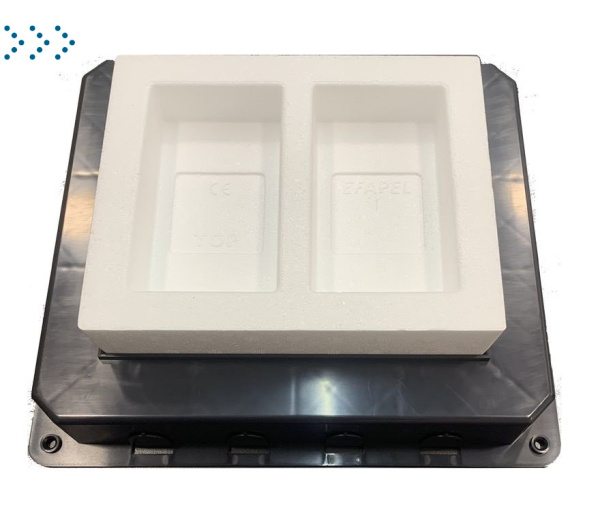 Коробка под заливку для люка на 12 модулей (83056) Коробка под заливку для люка на 12 модулей (83056)