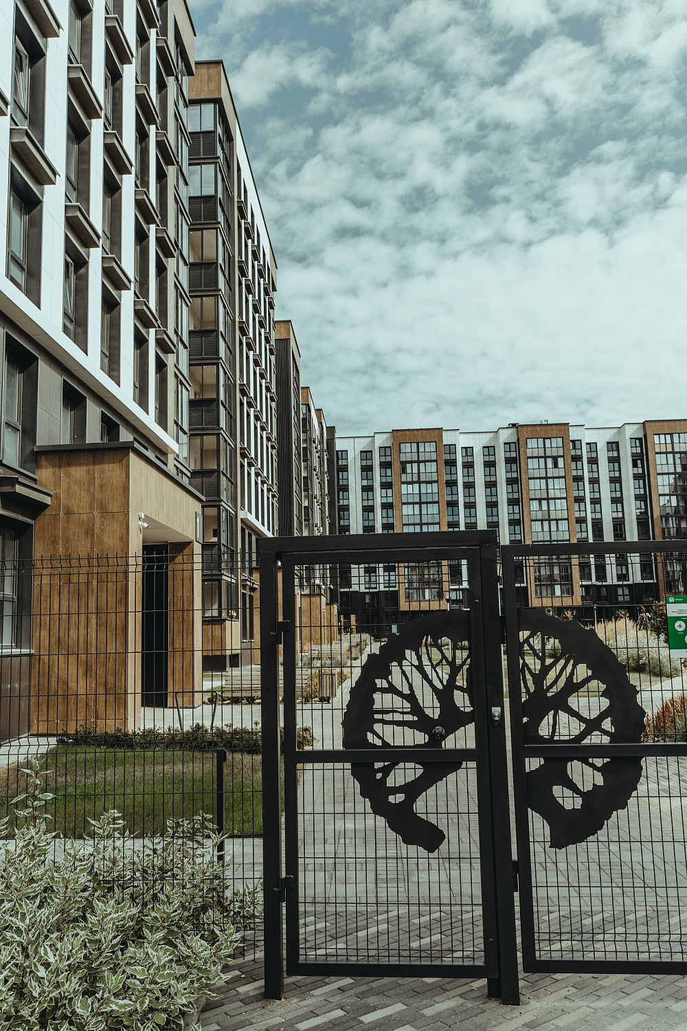 СКУД ZKTeco и видеонаблюдение BAS-IP для ЖК "Левада"