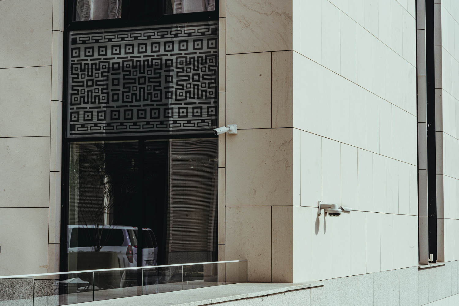 Видеонаблюдение VIVOTEK и СКУД ZKTeco для БЦ "Проспект"