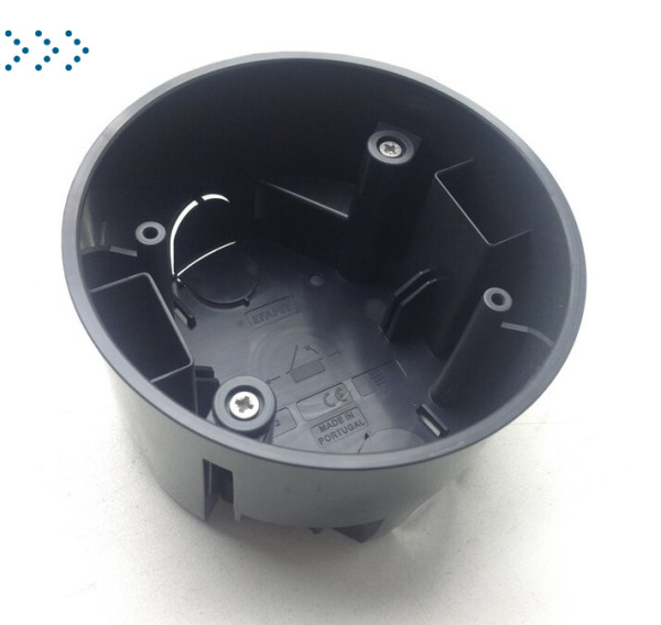 Коробка под заливку для люка на 4 модуля (83052) Коробка под заливку для люка на 4 модуля (83052)